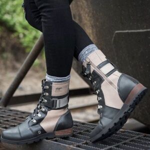 Sorel Women's Major Carly Snow Boot size 7